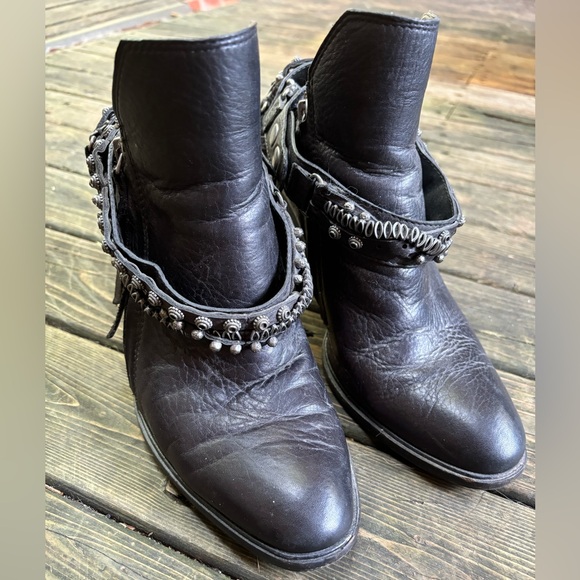 DOLCE VITA OPEN BACK STRAP BOOT - Picture 2 of 5